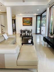 Charlton Park (D19), Semi-Detached #214772491